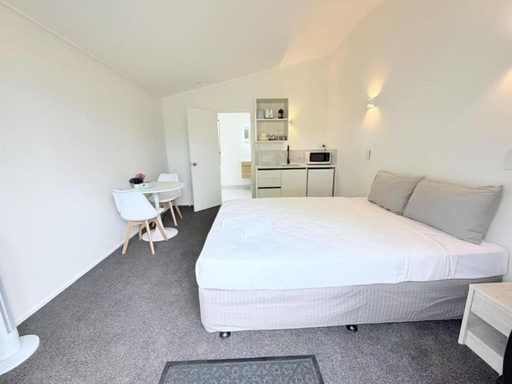 Unit 1, Fenton Summer