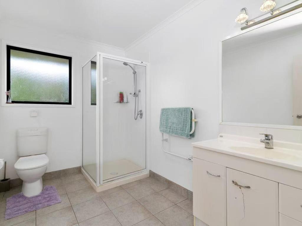 Tatai Edge - 4 Bed Lakefront * Rotorua