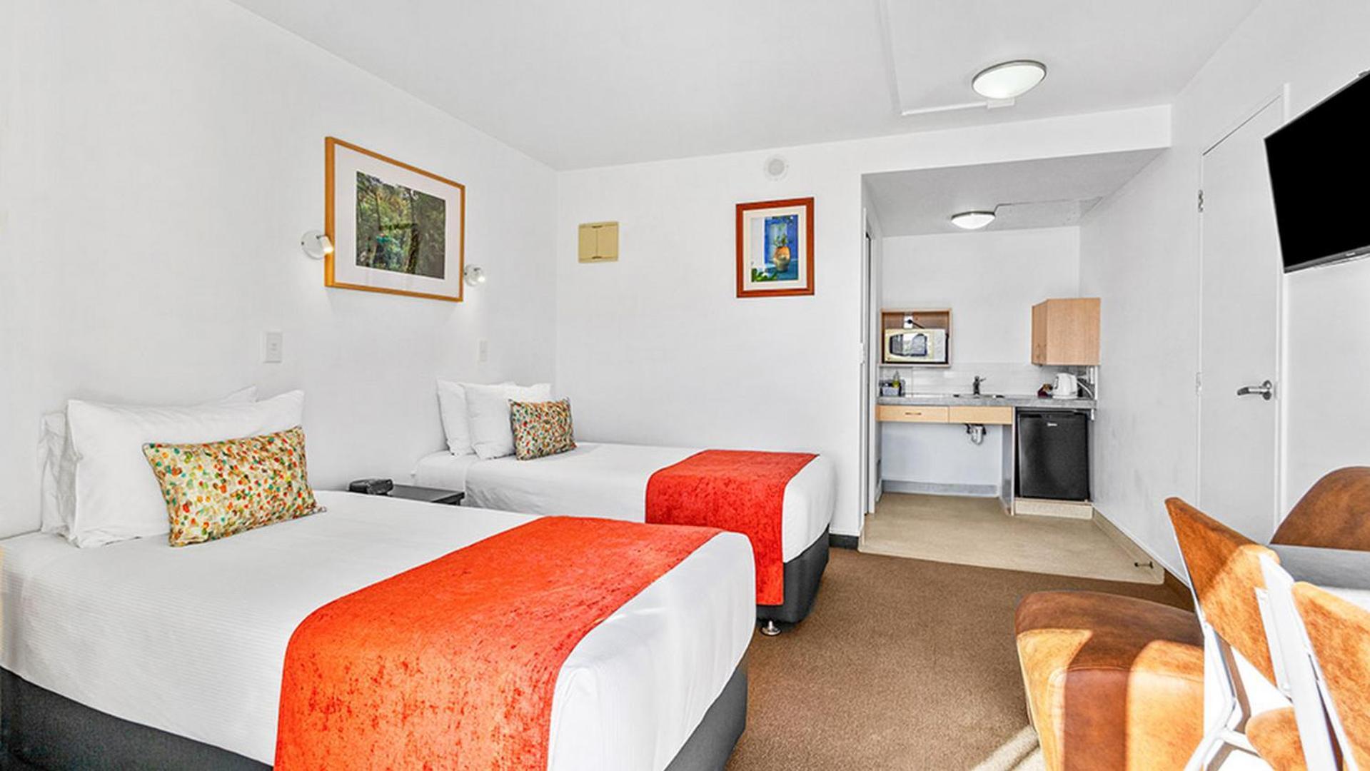 Bella Vista Motel 4*