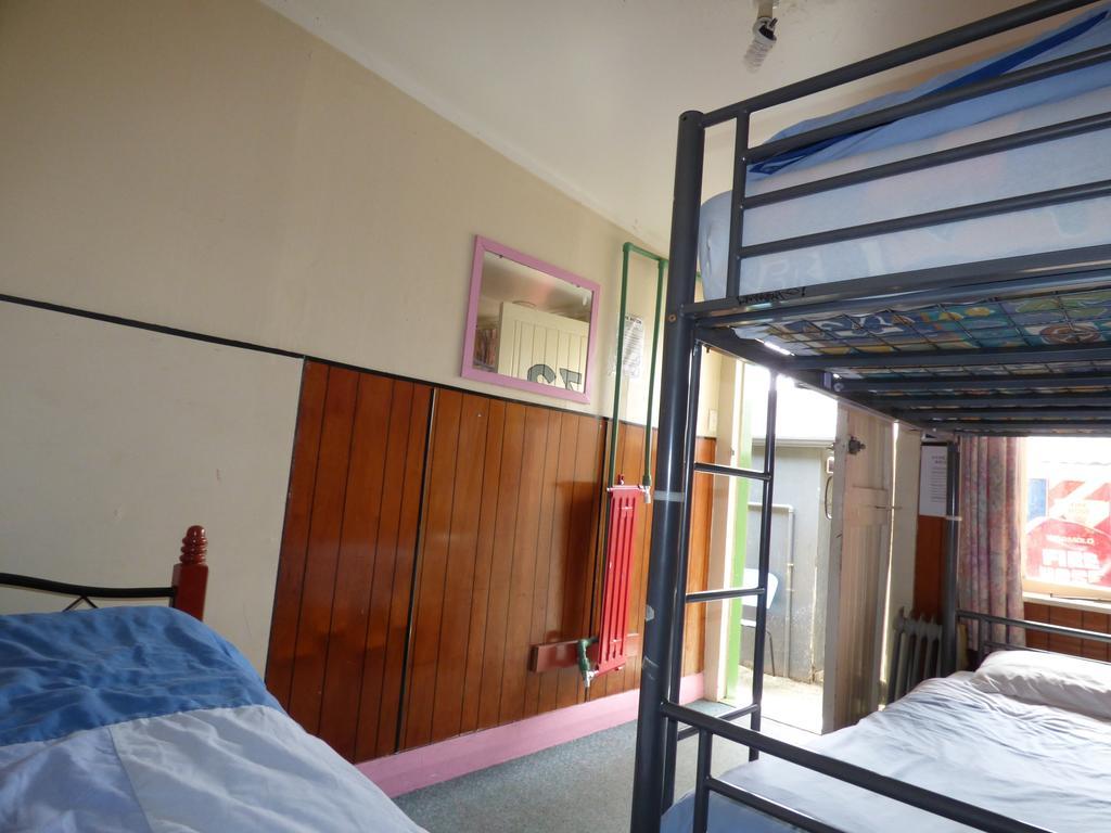 Cactus Jacks Backpackers Hostel