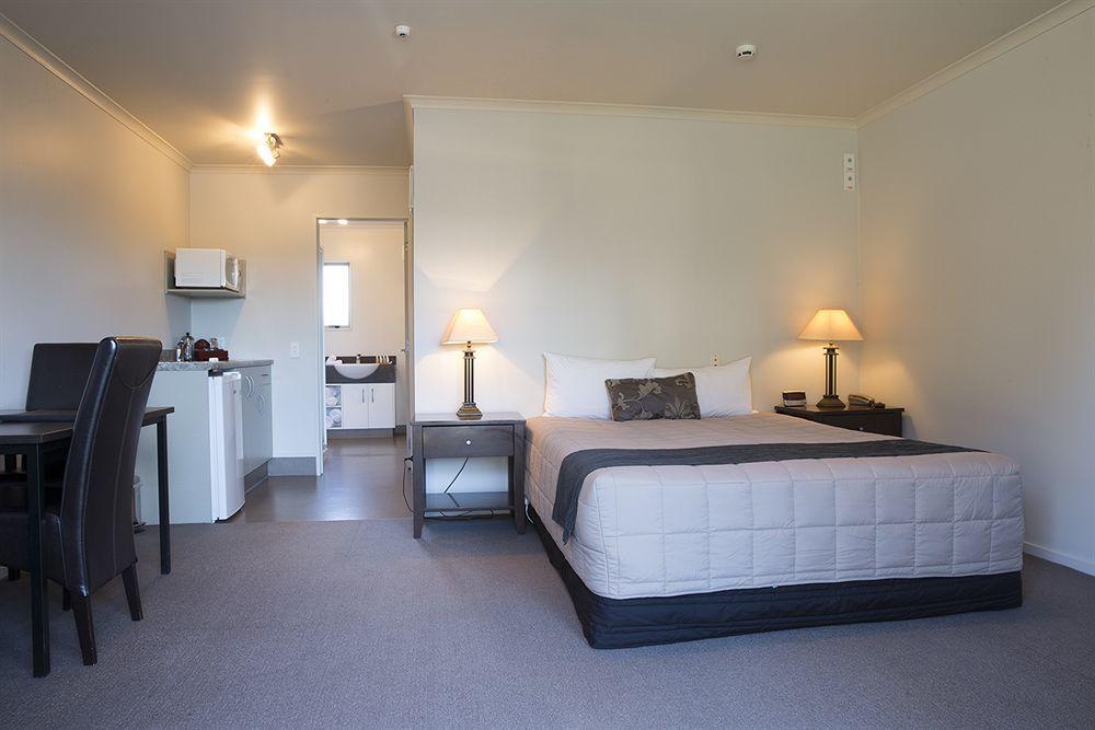 Motel Executive On Fenton 4*
