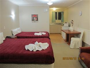 Gateway International Motel 3*