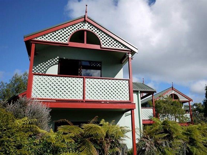 Smoke Hot Springs & Camp Rotorua