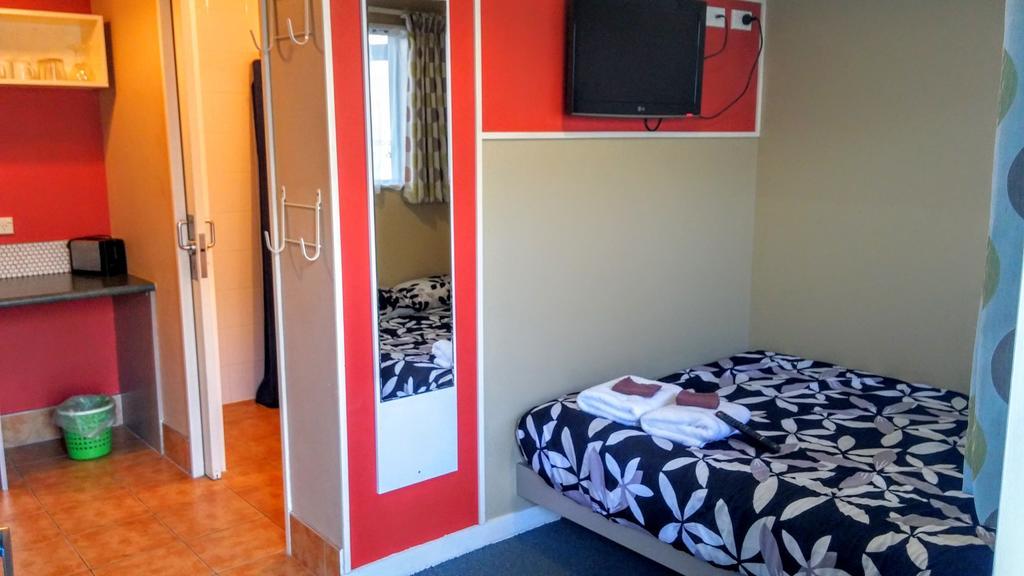 Astray Motel