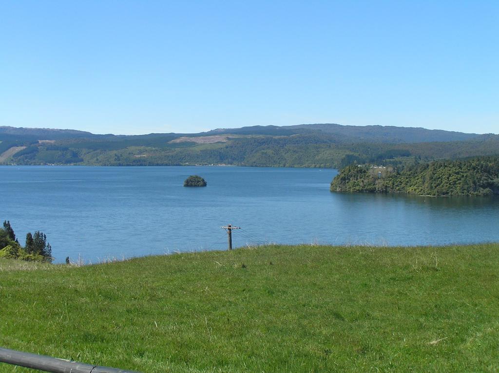 Lakefront Holiday home