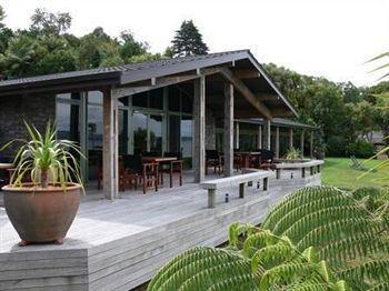Koura Bed & Breakfast