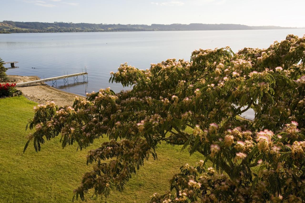 Nicara Lakeside *