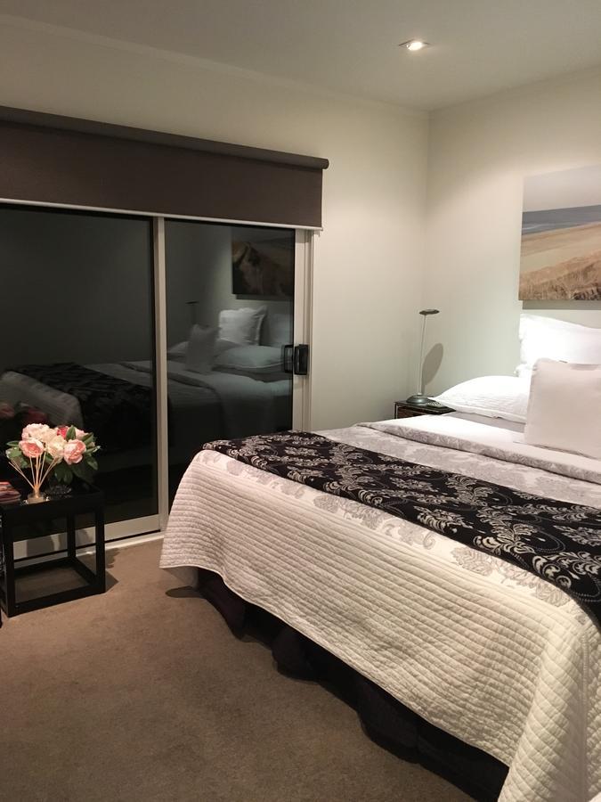 Pohutu Vista Bed & Breakfast