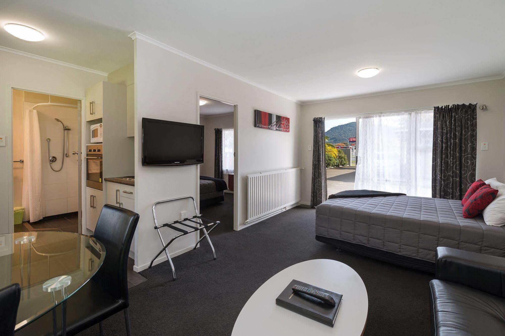 Motel Red Rock Thermal - Mineral Pool 4*