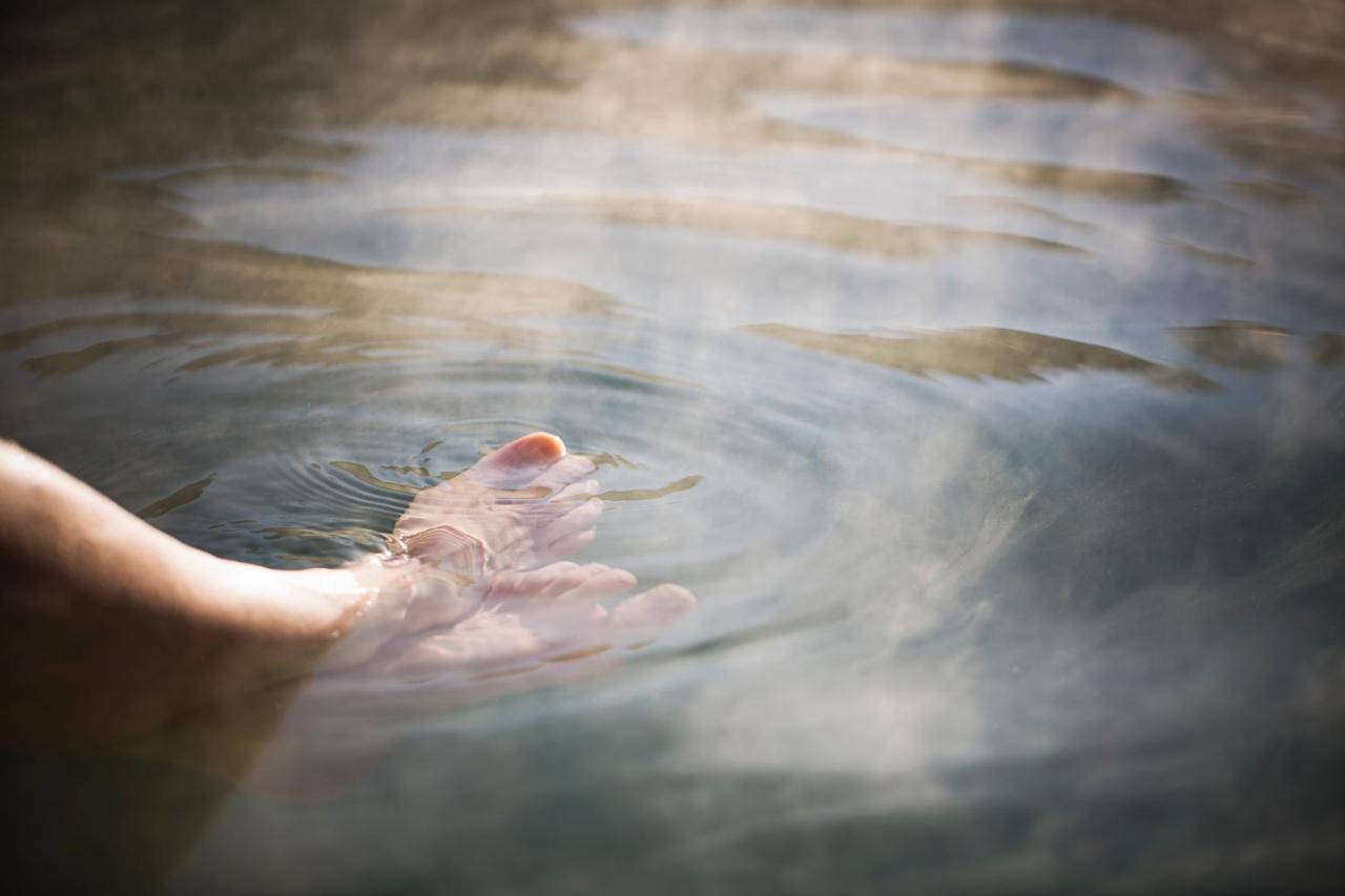 Smoke Hot Springs & Camp *