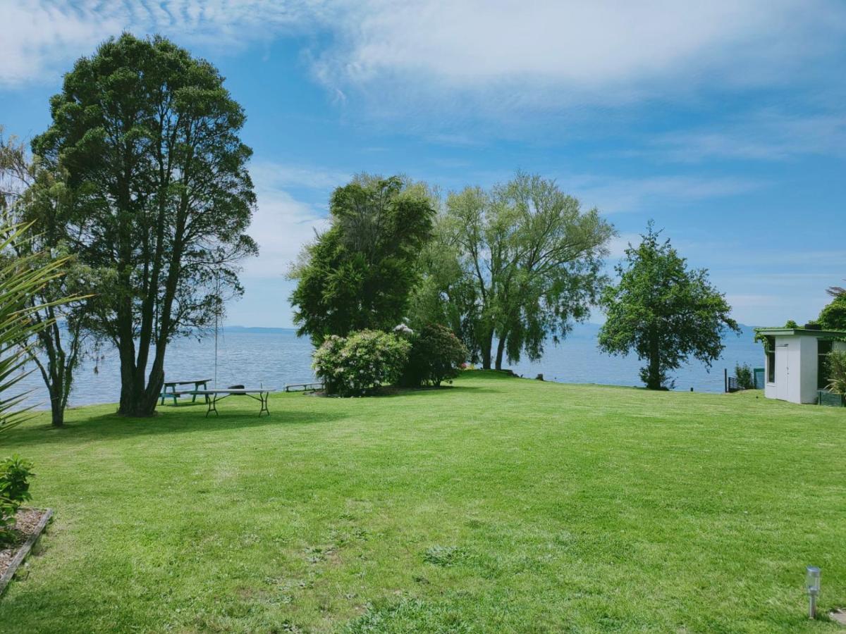 Lake House *