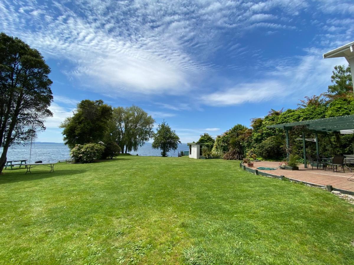 Lake House Holiday home *