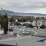 Silver Oaks Hotel - Geyserland