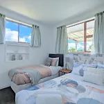 4 Bedrooms Escape, Close To Cbd
