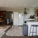 Comfortable Home, Big Backyard