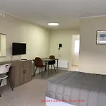Malones Spa Motel