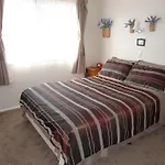 Nz Rotorua Hot Spring B&B Kiwi