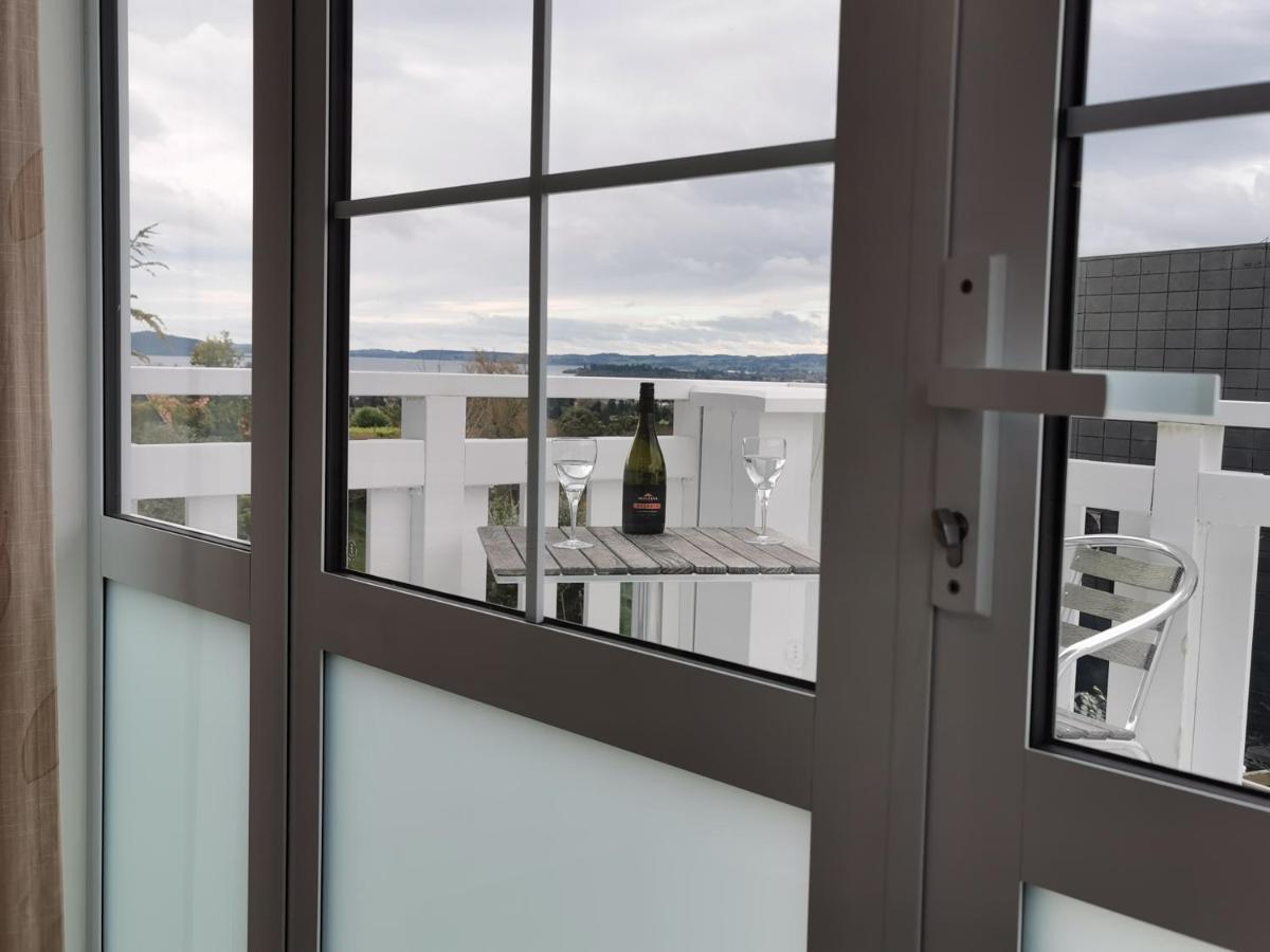 Geyser Lookout Bed & Breakfast