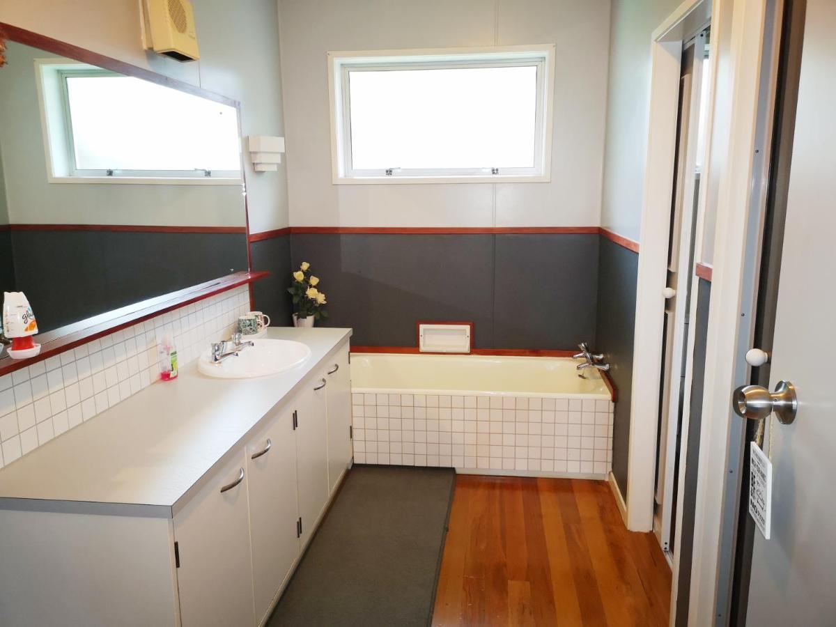 Just Like Your Own House -free Wine Holiday home