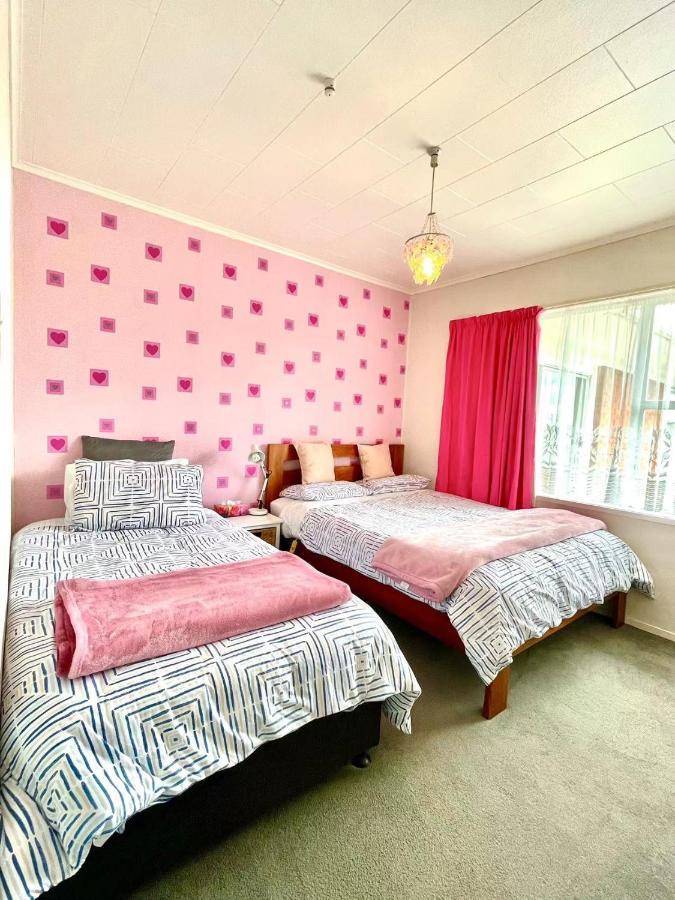 Holiday home Just Like Your Own House -free Wine Rotorua