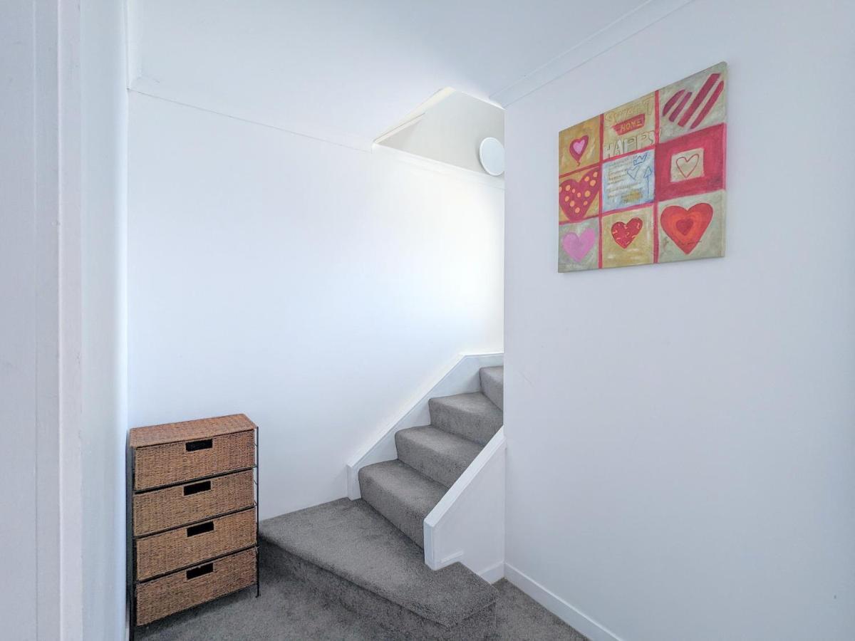 4 Bedrooms Escape, Close To Cbd