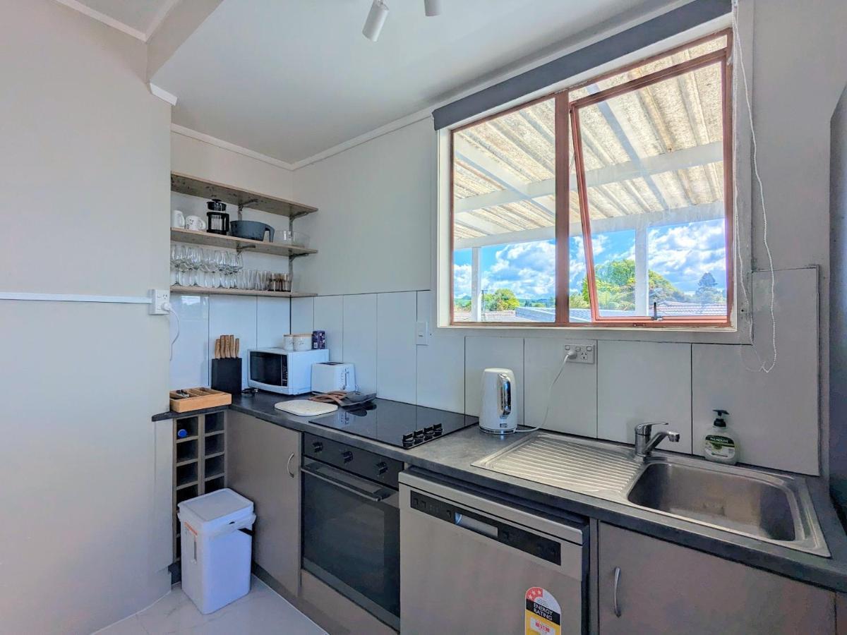 4 Bedrooms Escape, Close To Cbd *
