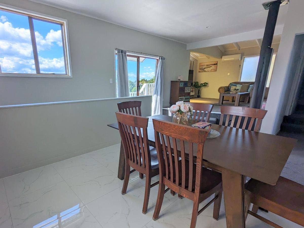 Holiday home 4 Bedrooms Escape, Close To Cbd *