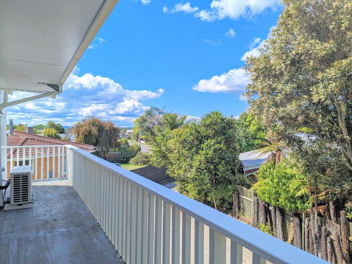 4 Bedrooms Escape, Close To Cbd * Rotorua