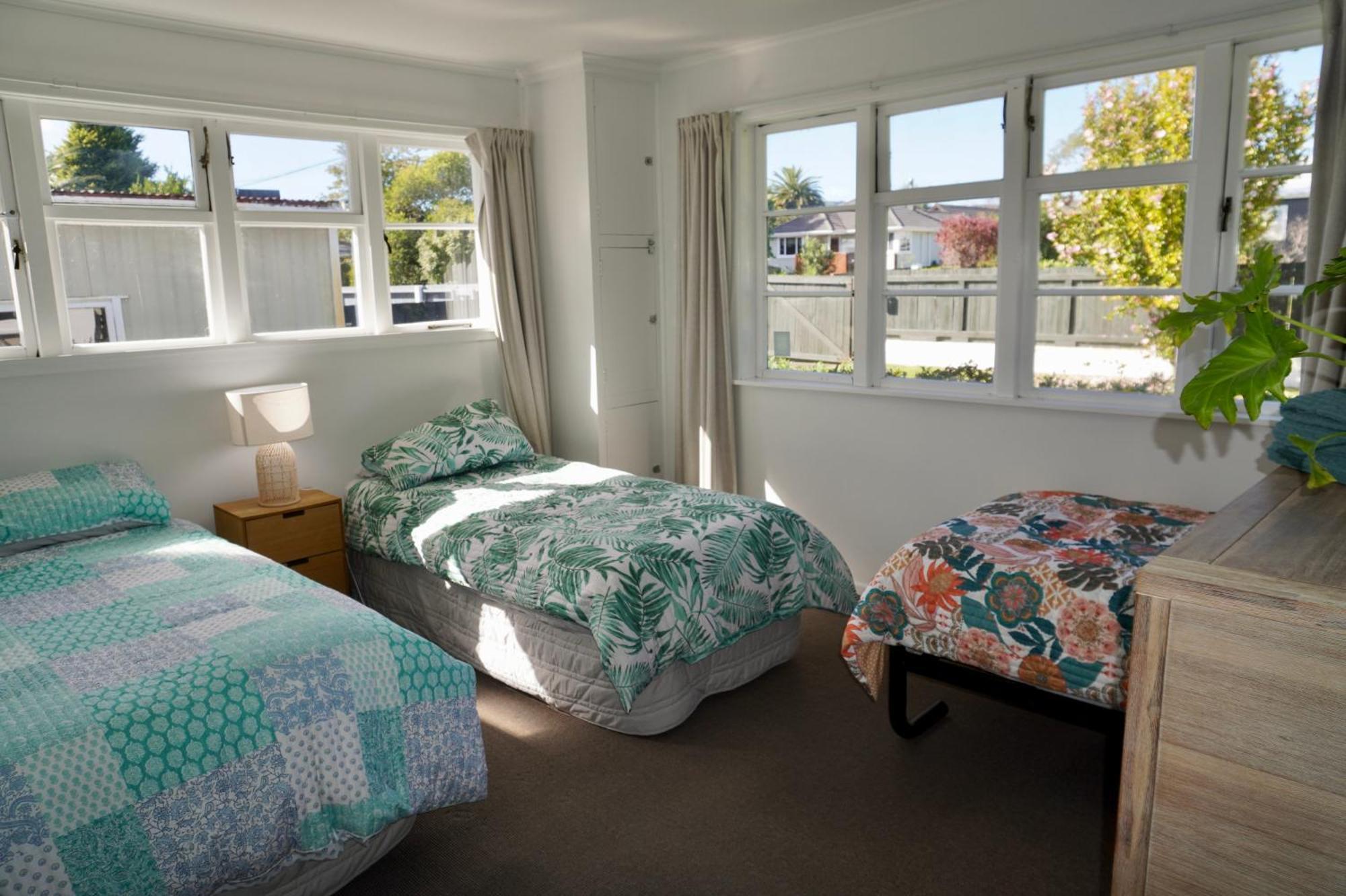Comfortable Home, Big Backyard Holiday home Rotorua