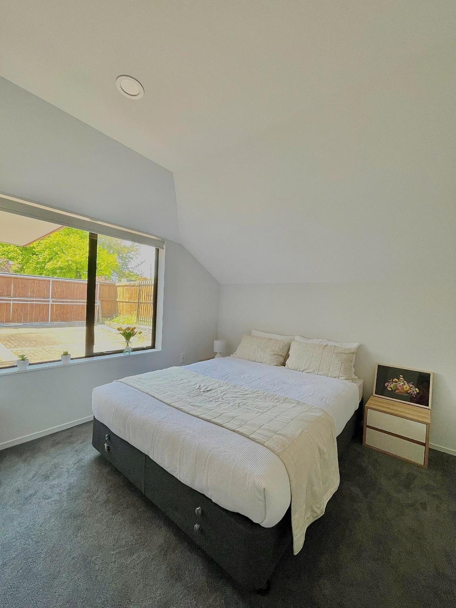Cozy Victoria Double With Garden View With Shared Bathroom * Rotorua