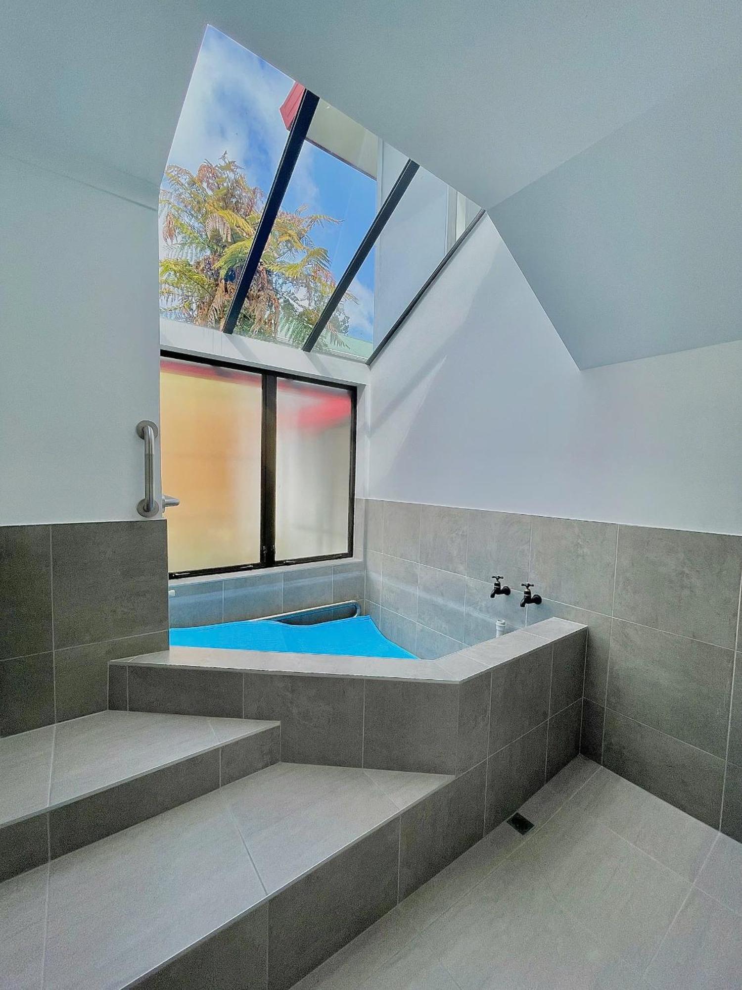 Cozy Victoria Double With Garden View With Shared Bathroom *