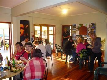 Crash Palace Backpackers *