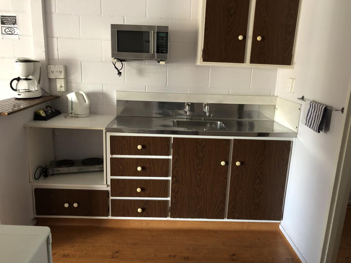 Gibson Court 2*