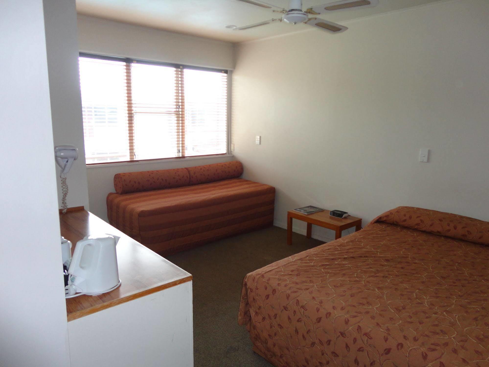Silver Oaks - Geyserland Hotel 3*