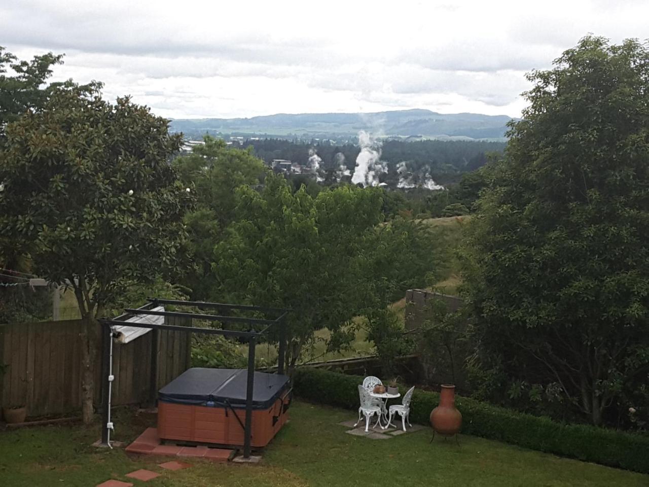 Bed & Breakfast Geyser Lookout