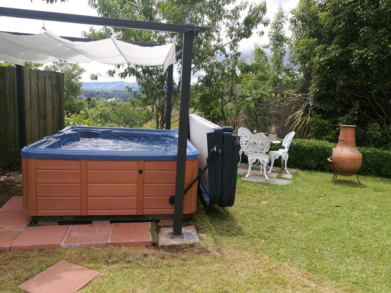 Bed & Breakfast Geyser Lookout 3*