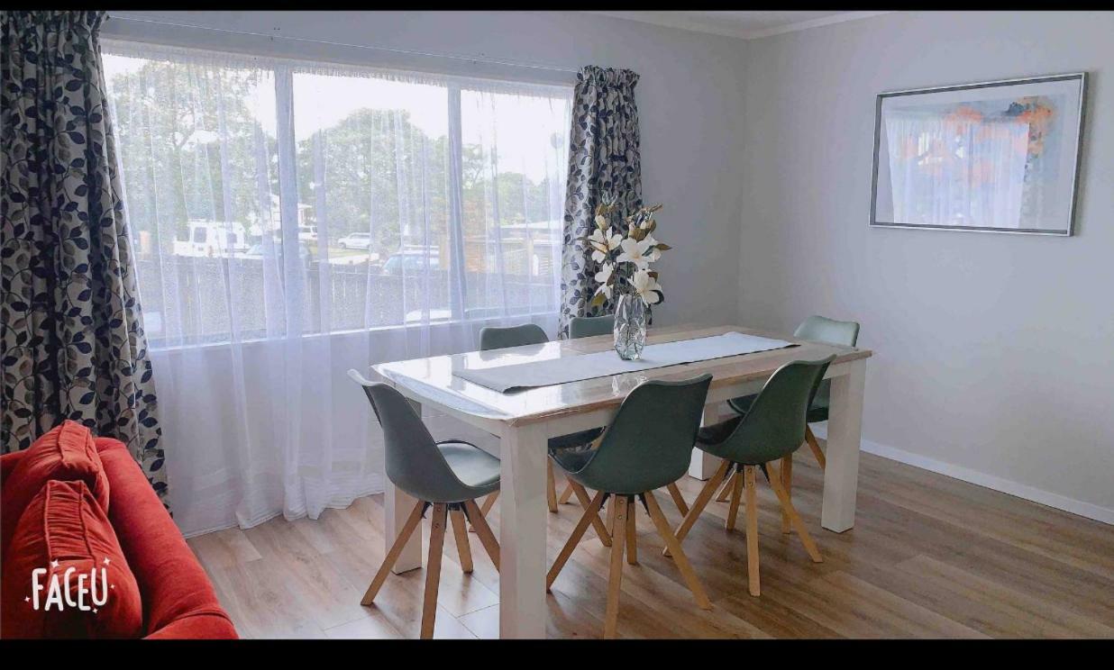 Holiday home Aroha Nui *